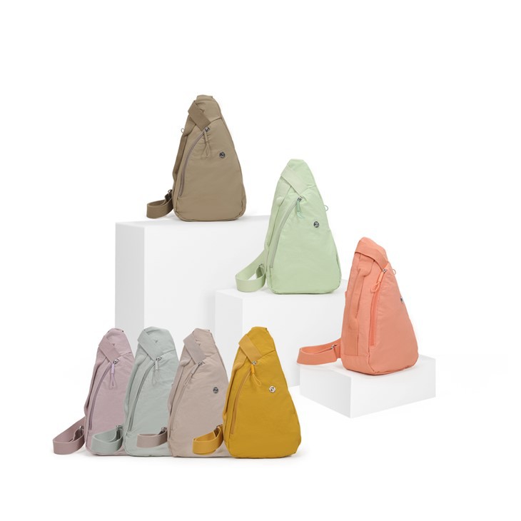 Large-capacity Triangular Chest Bag